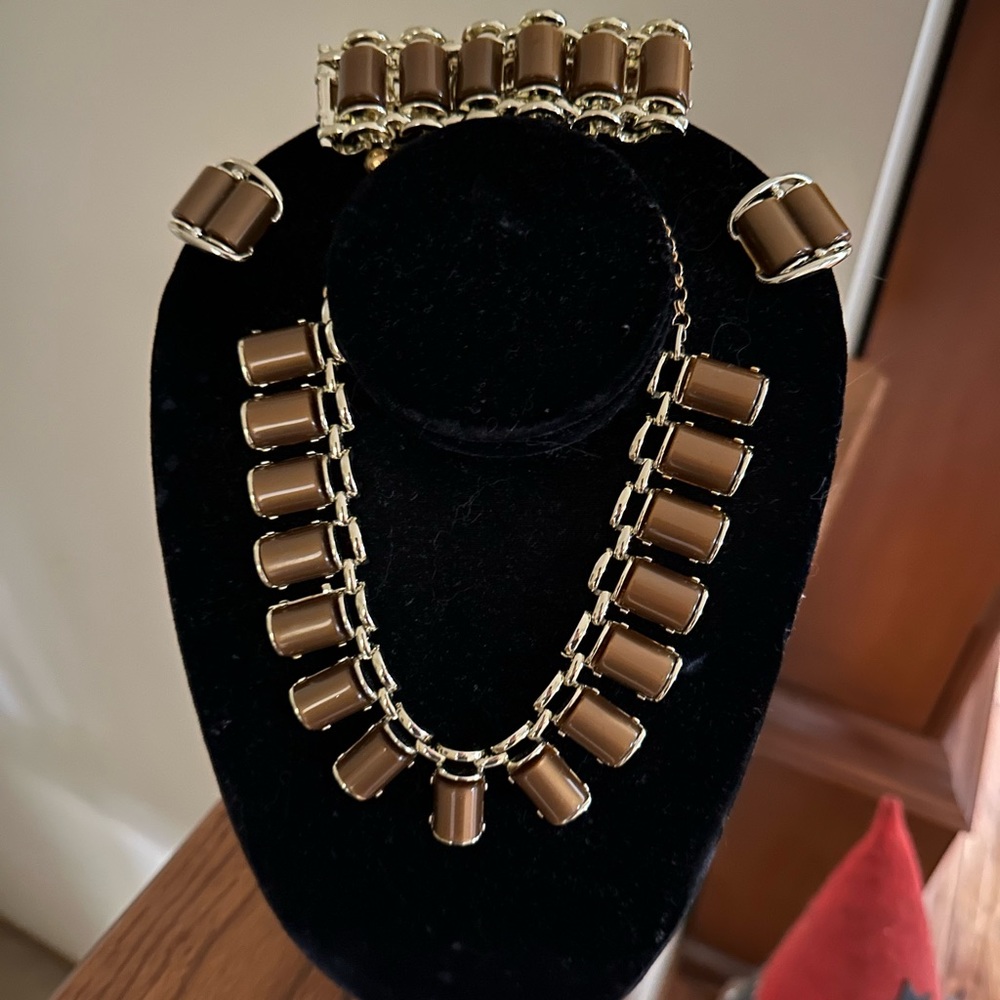 Charel Costume Jewelry Set